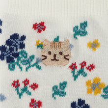  Fuku Fuku Nyanko花柄刺繍ソックス
